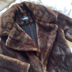 🐻 REFORMATION Faux Fur Coat w/ Notch Lapel